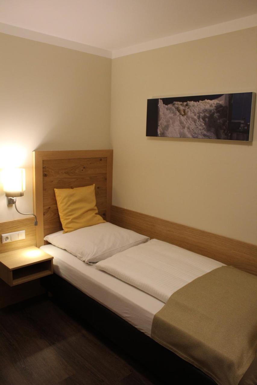Hotel Brauereigasthof Amberger Kosching Kültér fotó